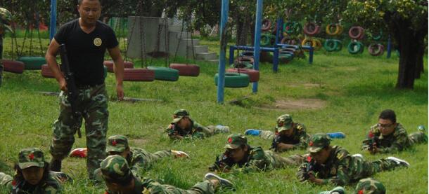 軍事夏令營(yíng)僅僅是軍訓(xùn)的活動(dòng)嗎？